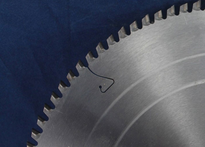 PCD Saw Blades / PCD Diamond Saw Blades EDM Mechanical Electrogrinding Technology