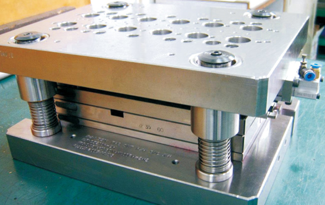 Precision Profile Grinding PG Punch Pins Die Components For Stamping Work 1